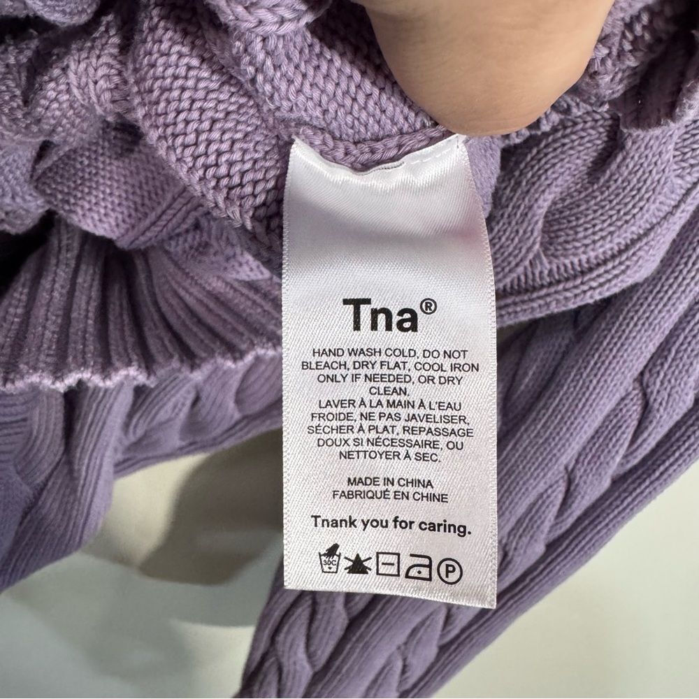 Aritzia TNA Clay Purple Cable Knit V-Neck Sweater - Picture 5 of 6